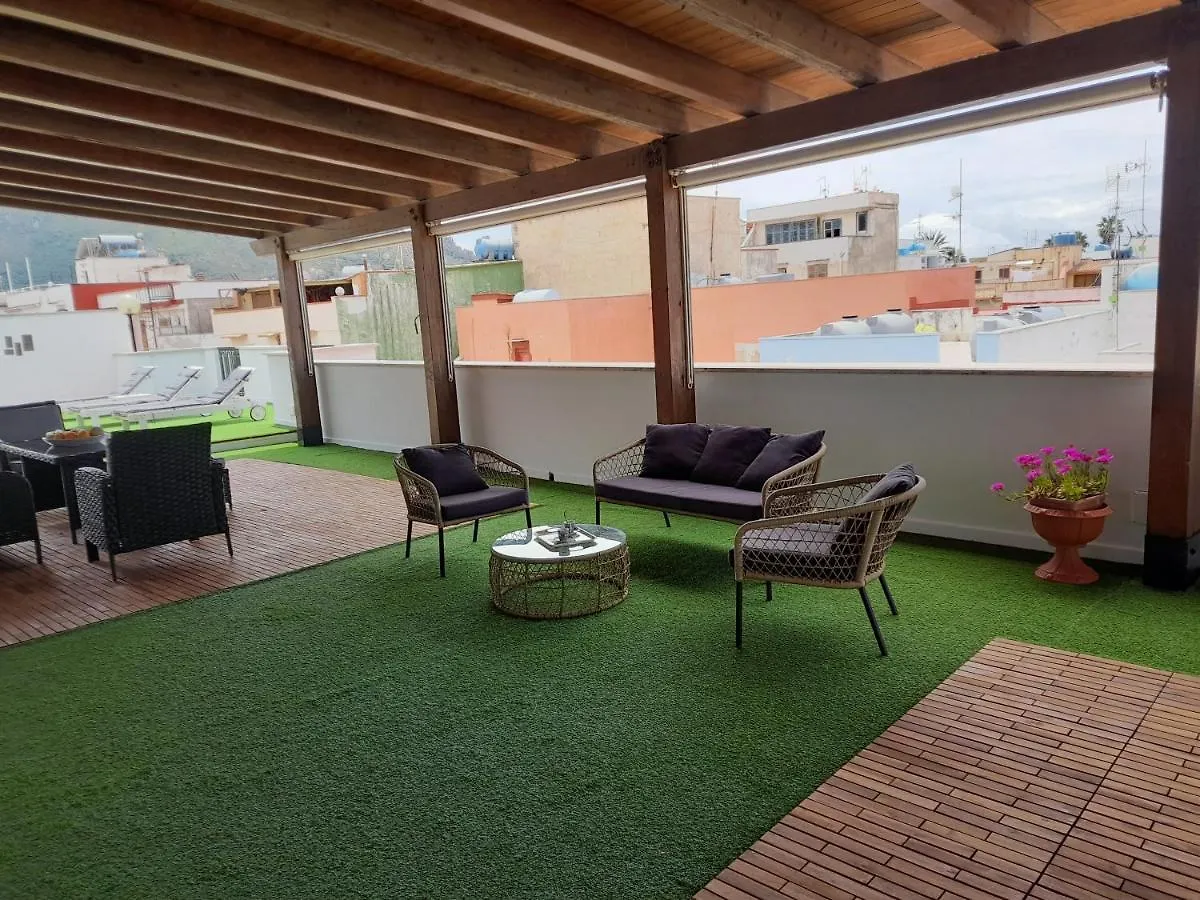 I Faraglioni Comfort Rooms Terrasini 2*,  Italy