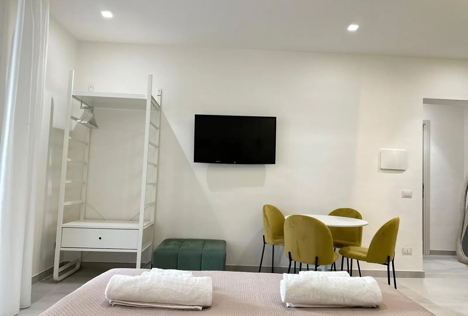 I Faraglioni Comfort Rooms Terrasini Bed & Breakfast
